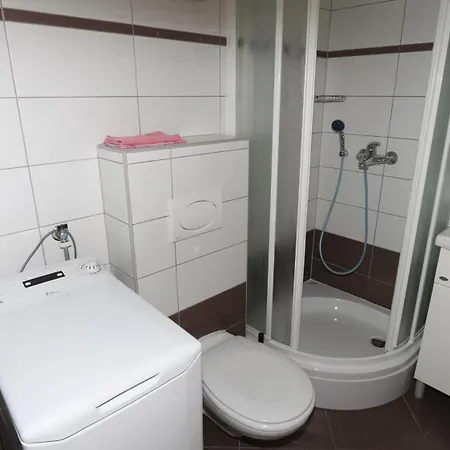 Dugis Studio-no Parking Apartament *